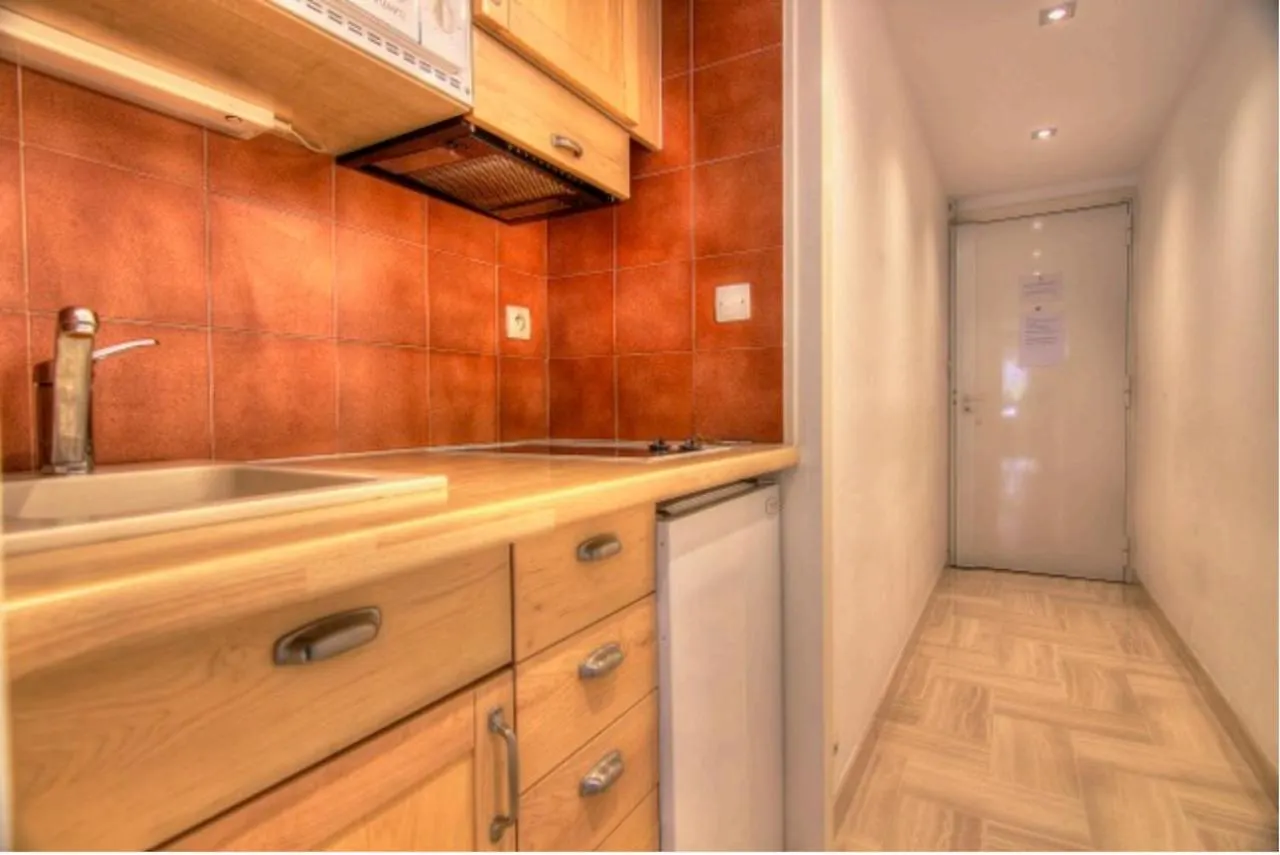 Livia Cannes Croisette Gray D'Albion Hotel 0*,  France