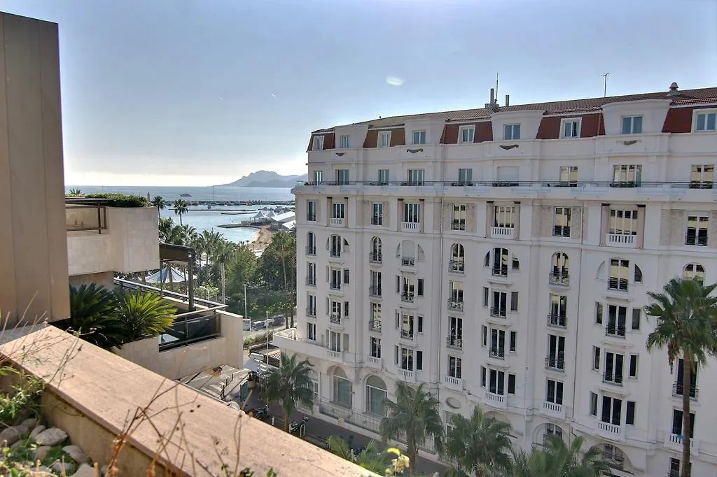 Livia Cannes Croisette Gray D'Albion Hotel 0*,  France