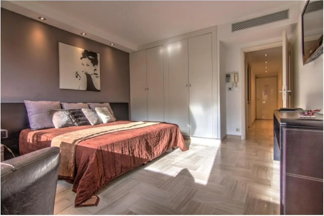 Apartment Livia Cannes Croisette Gray D'Albion Hotel